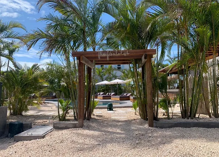 Livengood And Mistico Club Boat Shuttle *