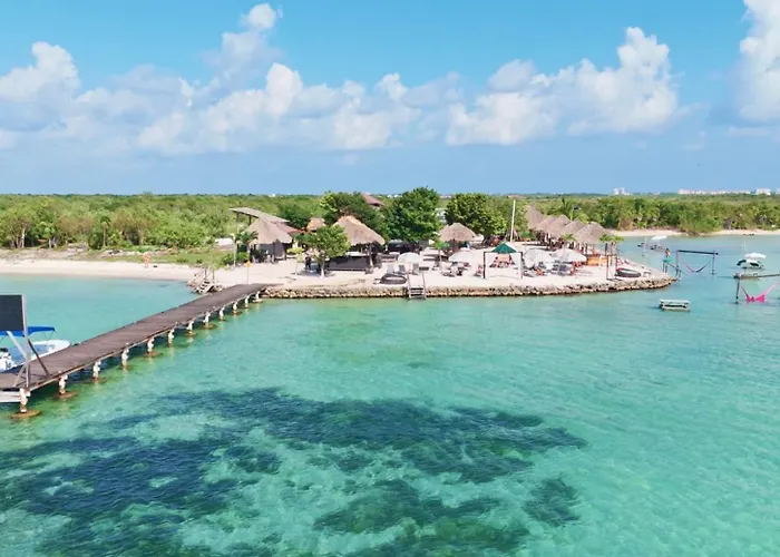 Livengood And Mistico Club Boat Shuttle Villa